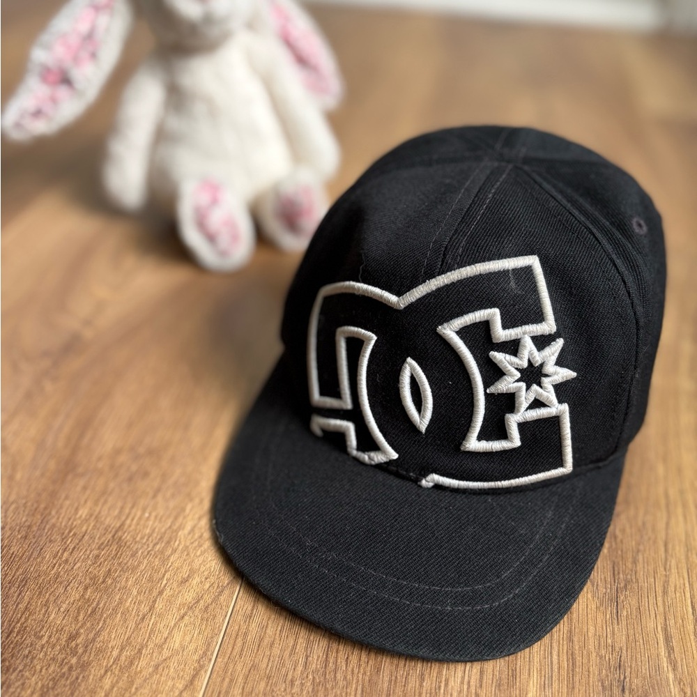 DC Black Flexfit Cap